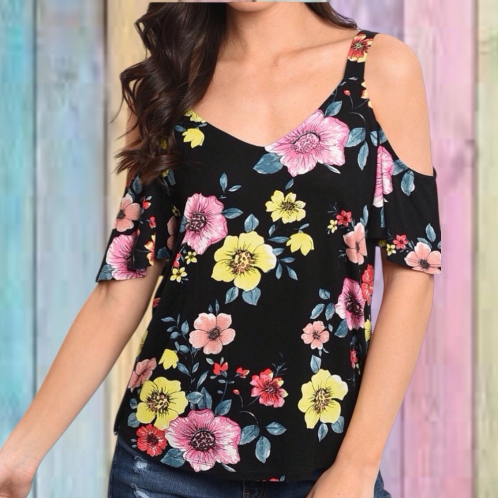 Mine Black Floral Cold Shoulder Short Flutter Sleeve V-neck Top NEW